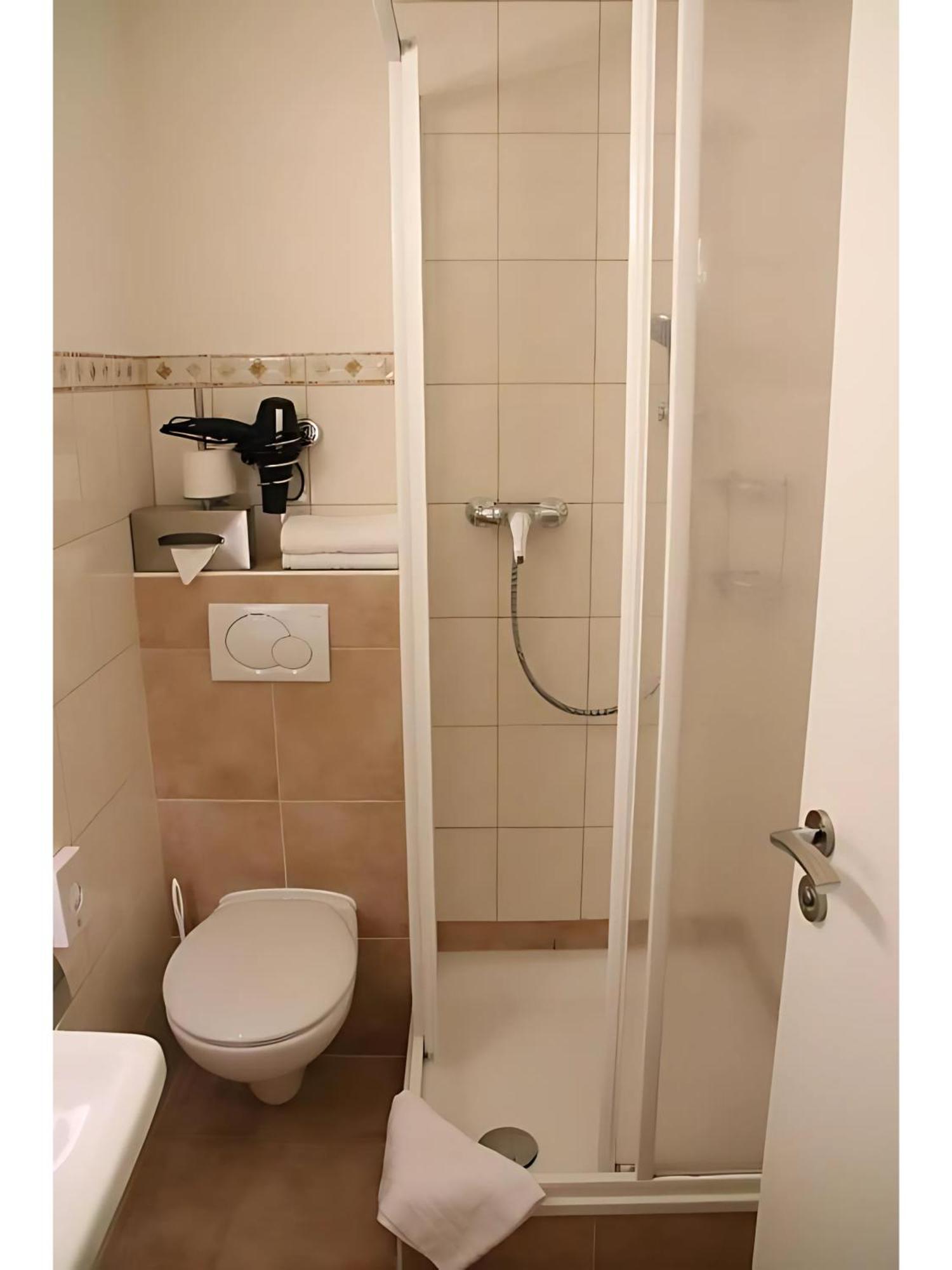 Gaestehaus Elzblick Руст Екстериор снимка